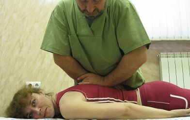 Kézi terápia az ágyéki osteokondrózishoz